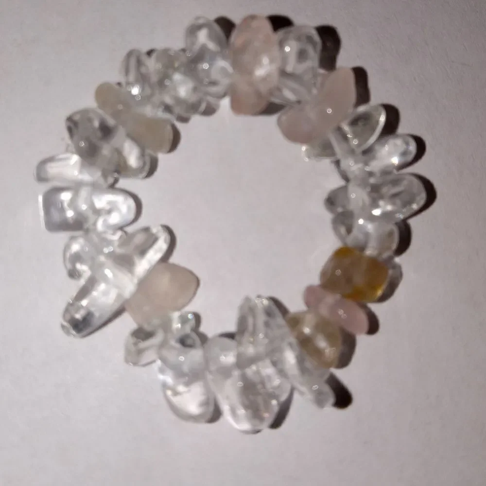 💕5/25 White quartz ring